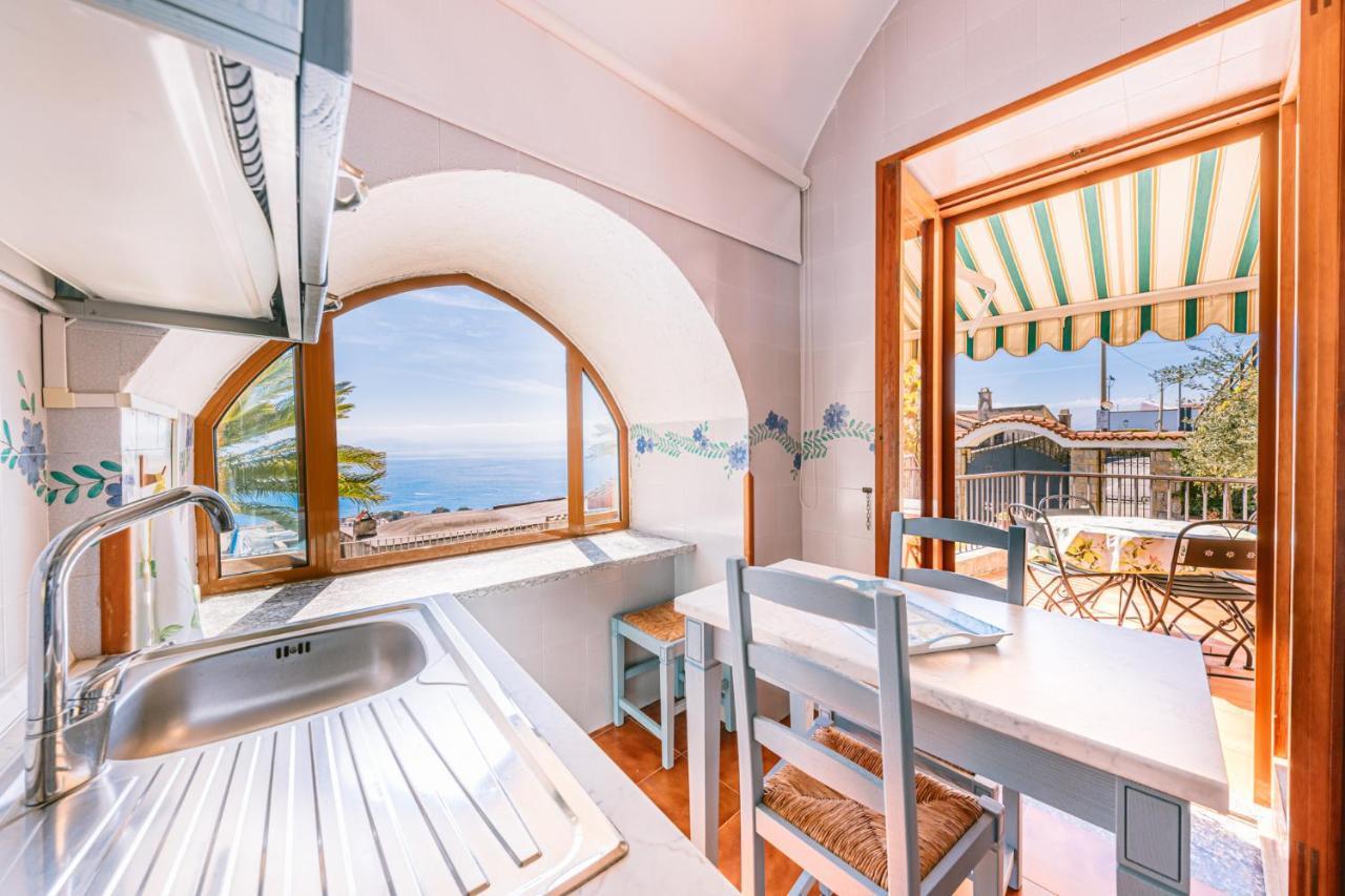 Appartamento Anna In Villa Laura Скала Экстерьер фото