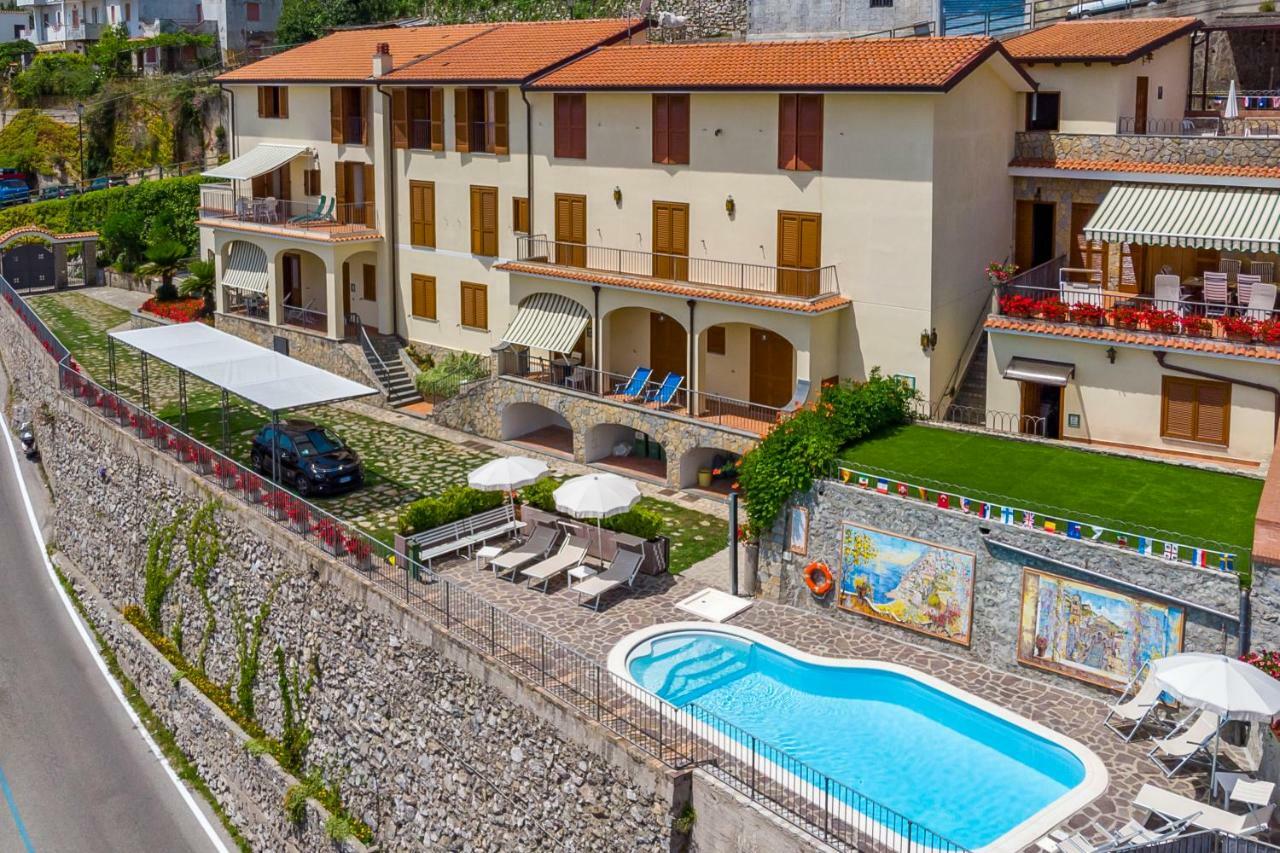 Appartamento Anna In Villa Laura Скала Экстерьер фото